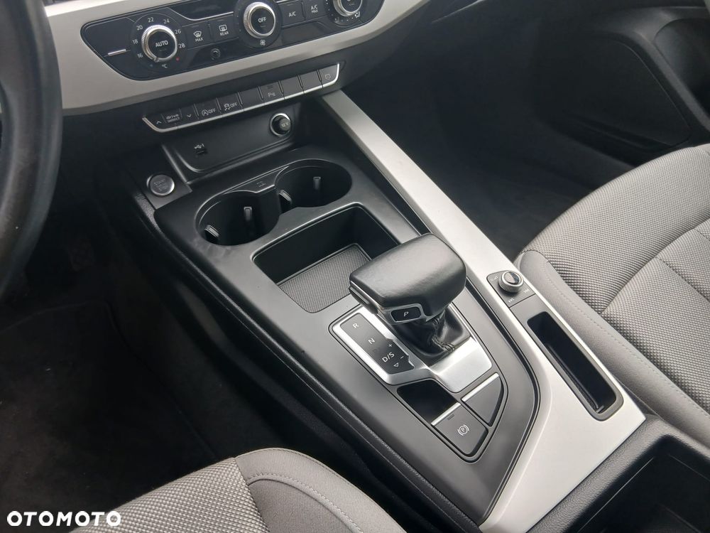 Audi A4 Avant 30 TDI mHEV Advanced S tronic - 38
