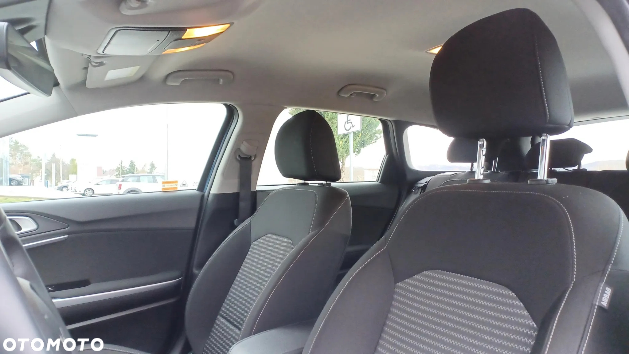 Kia Ceed 1.5 T-GDI M - 11