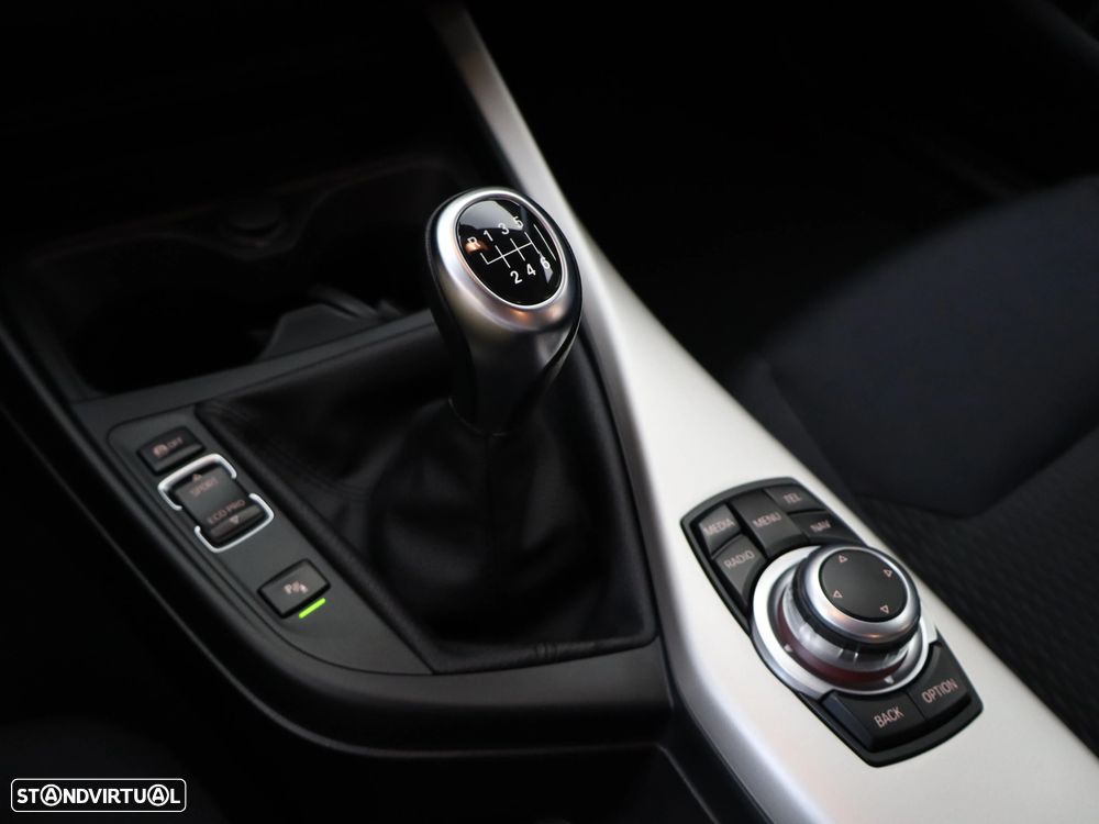 BMW 116 d EfficientDynamics - 25