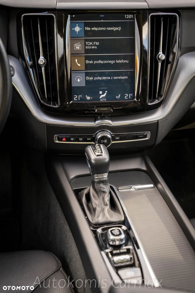 Volvo XC 60 T5 AWD Geartronic Momentum - 18