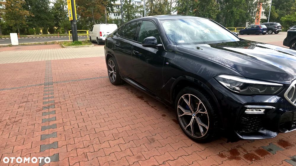 BMW X6 xDrive30d mHEV - 14