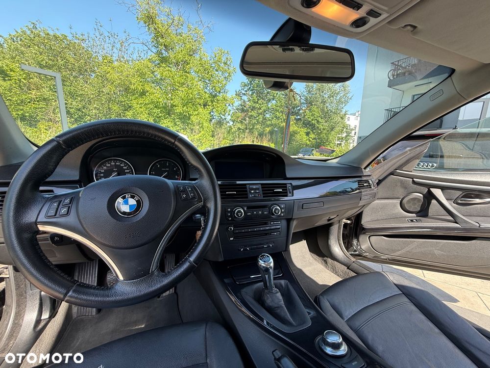 BMW Seria 3 320d - 15
