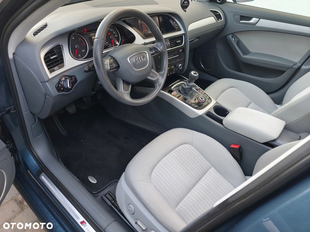 Audi A4 Avant 3.0 TDI DPF Ambiente - 23
