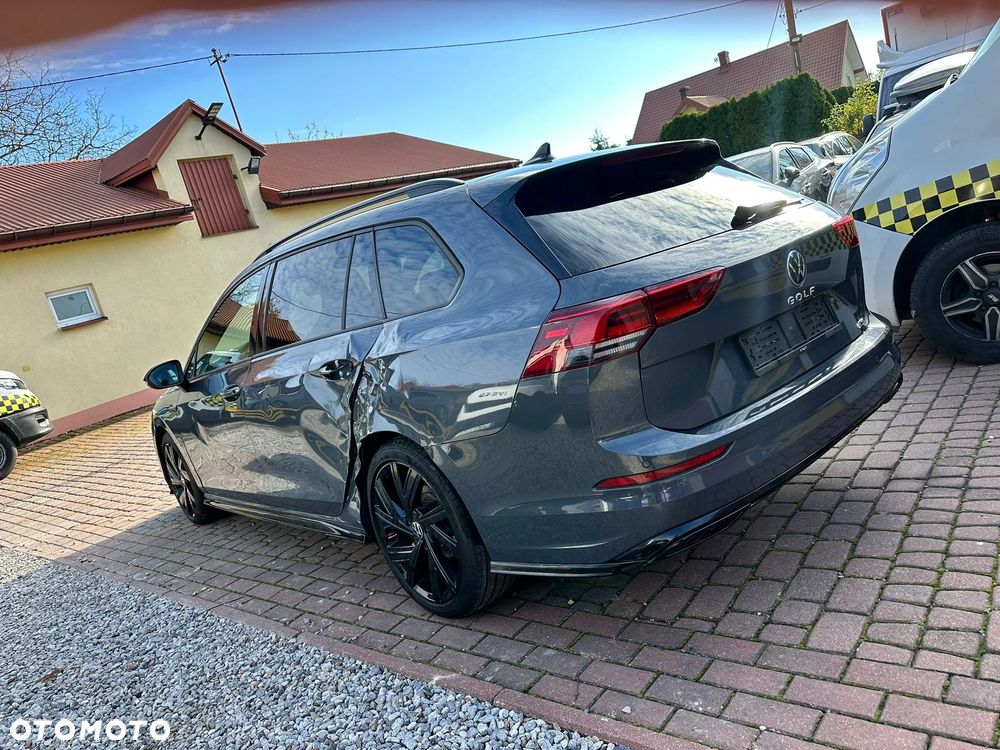 Volkswagen Golf Variant 1.5 eTSI OPF DSG R-Line - 3