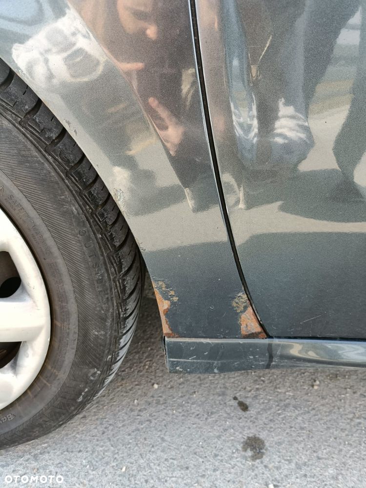 Peugeot 208 1.6 e-HDi Active STT - 8