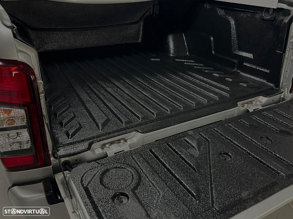 Mitsubishi L200 2.3 DI-D Strakar Space Cab Connect Edition 4WD - 30