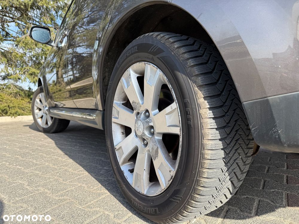 Mitsubishi Outlander 2.2 DI-D 4WD TC-SST Instyle - 15