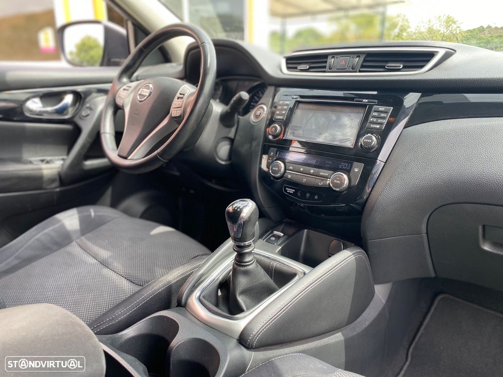 Nissan Qashqai 1.5 dCi Acenta Connect - 11