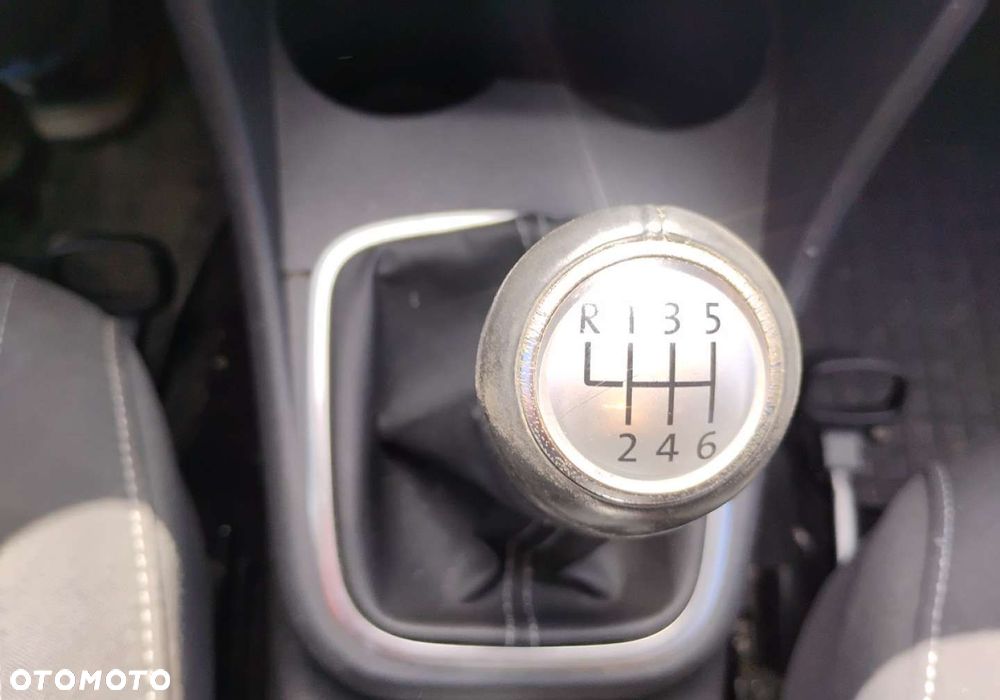 Volkswagen Polo - 18