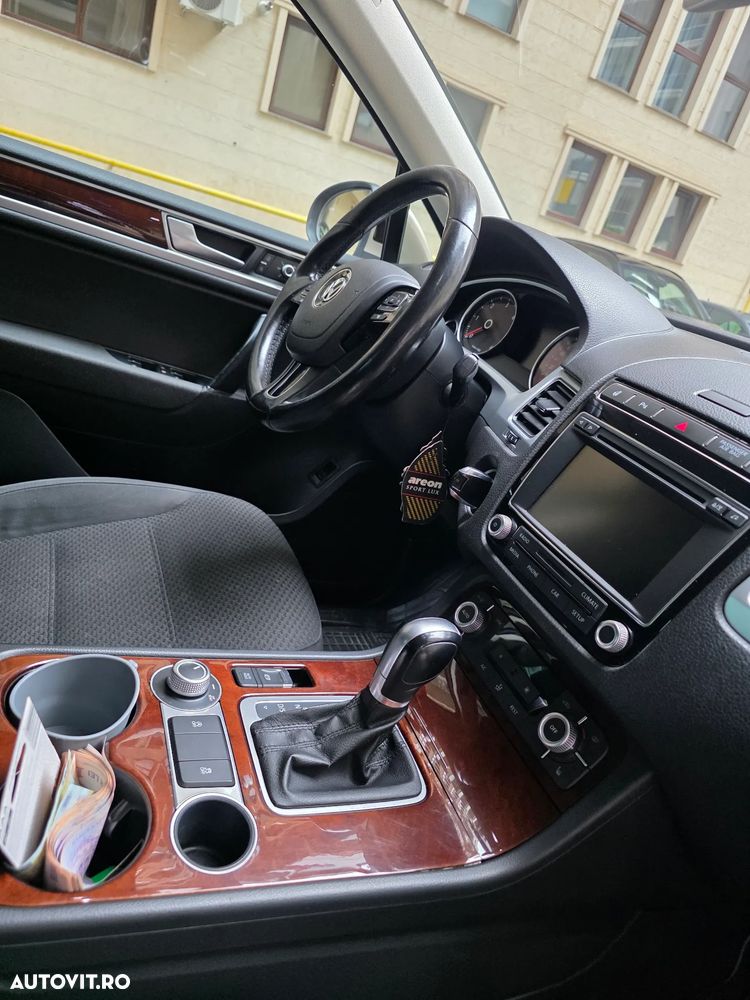 Volkswagen Touareg - 11