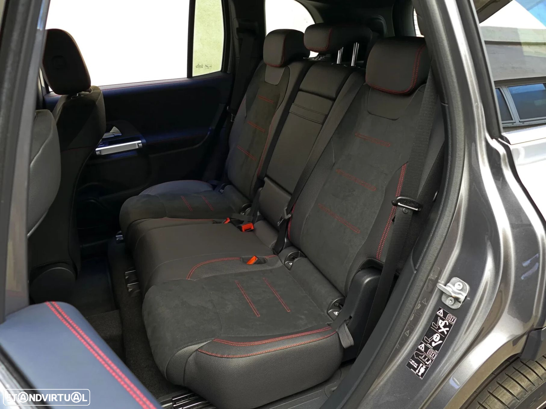 Mercedes-Benz GLB 180 d AMG Line - 26
