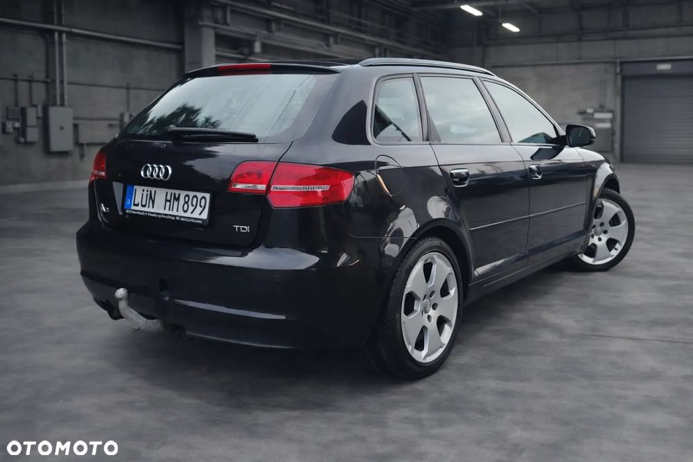 Audi A3 Sportback 2.0 TDI DPF quattro S line Sportpaket (plus) - 10