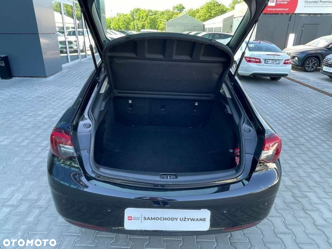 Opel Insignia 1.5 T Elite S&S - 12