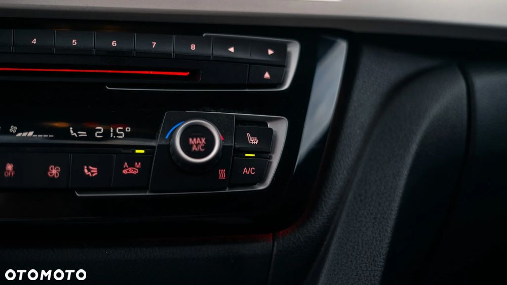 BMW Seria 3 320i GPF xDrive - 16