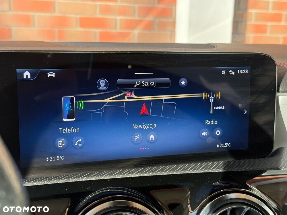 Mercedes-Benz CLA - 17