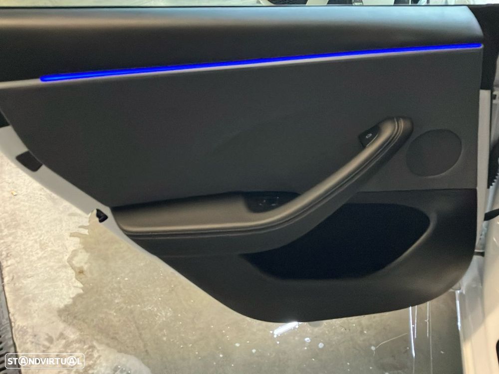 Tesla Model 3 - 20