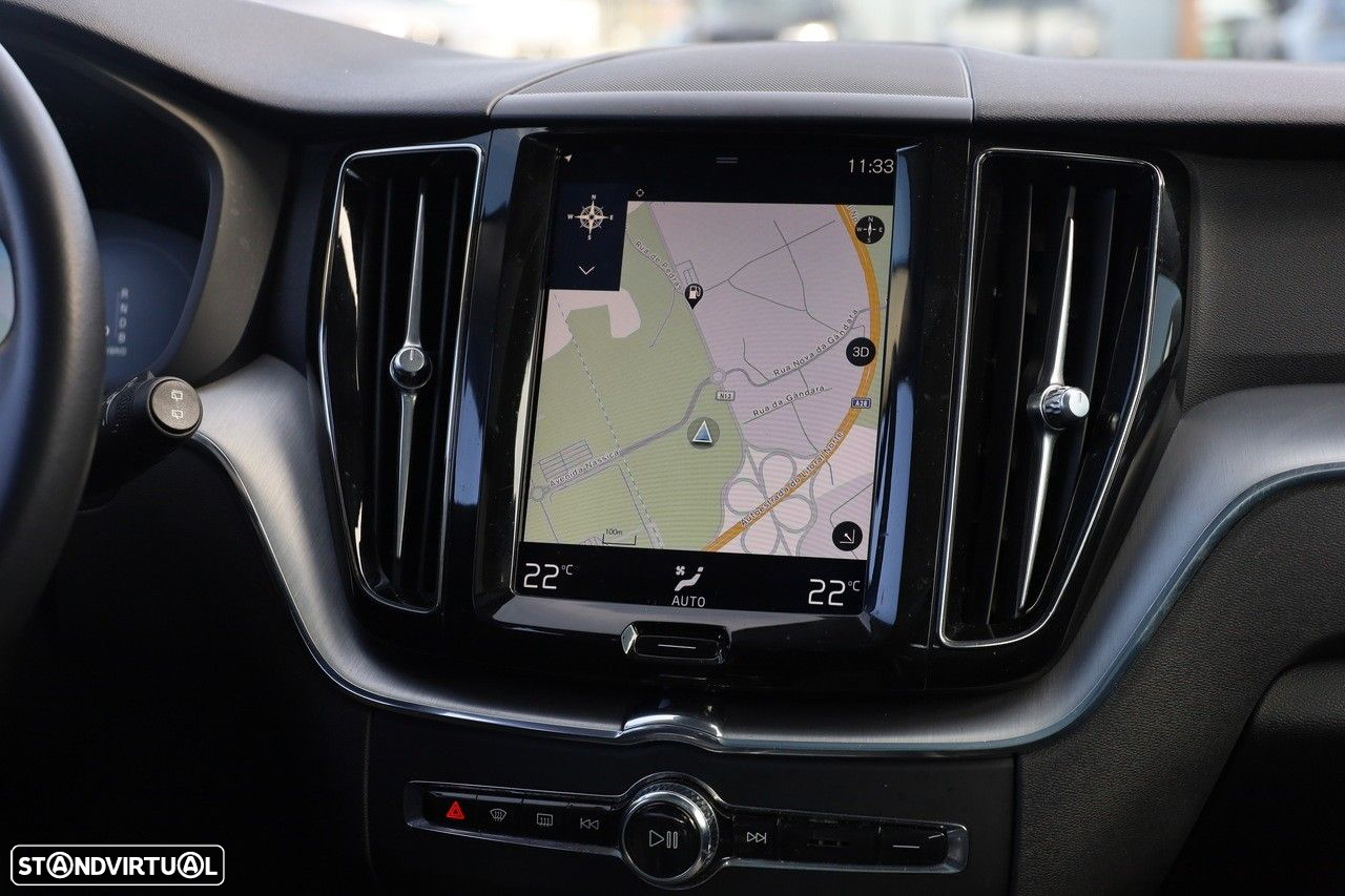 Volvo XC 60 2.0 T8 PHEV Momentum AWD - 20