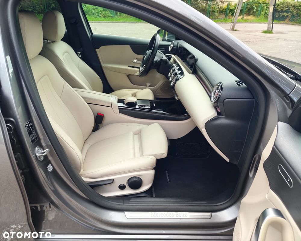 Mercedes-Benz Klasa A 180 7G-DCT Advanced Progressive - 25