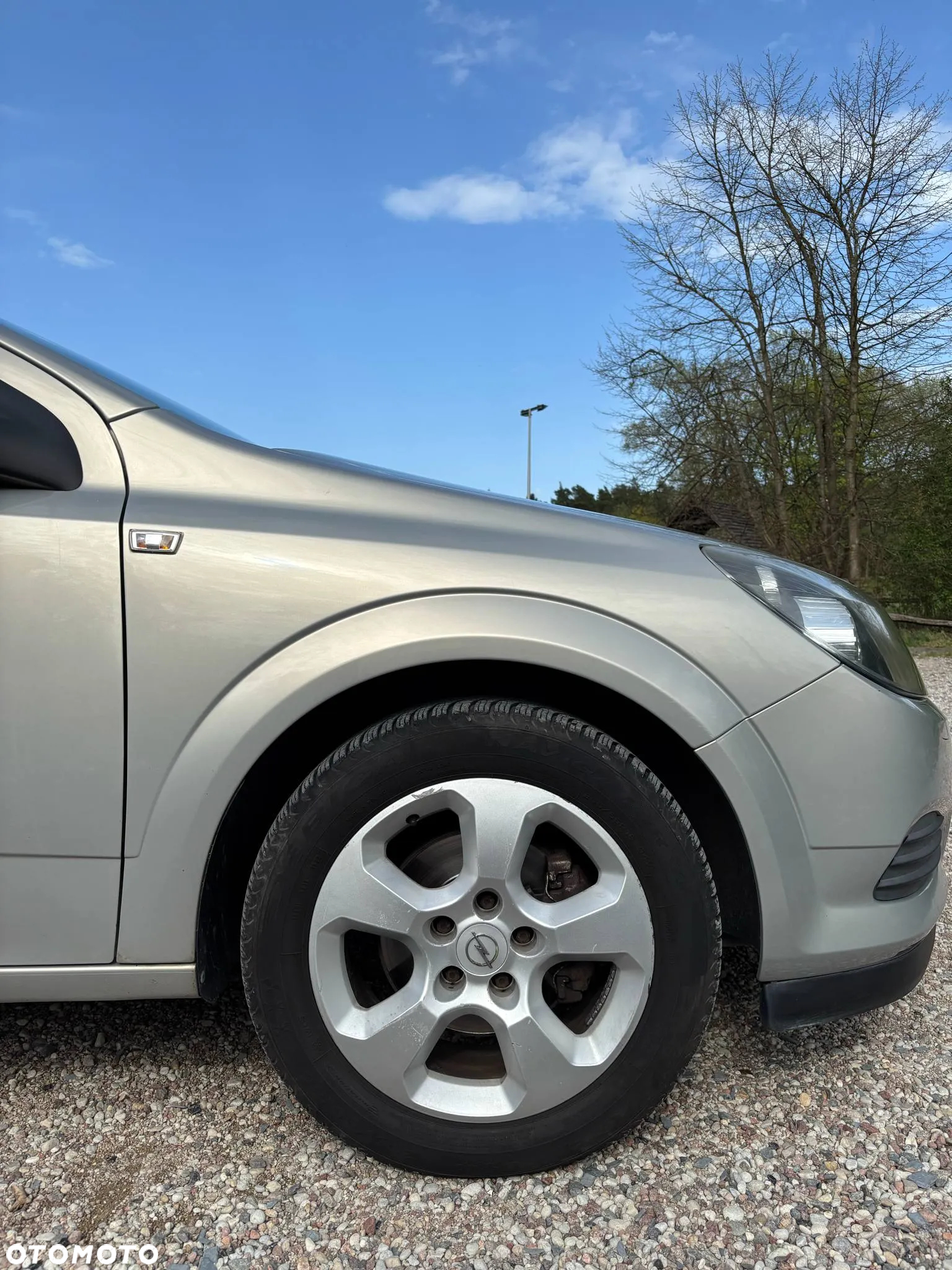 Opel Astra III GTC 1.6 Cosmo - 8