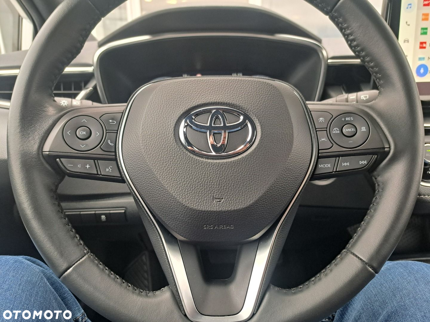 Toyota Corolla 1.8 Hybrid Comfort - 11