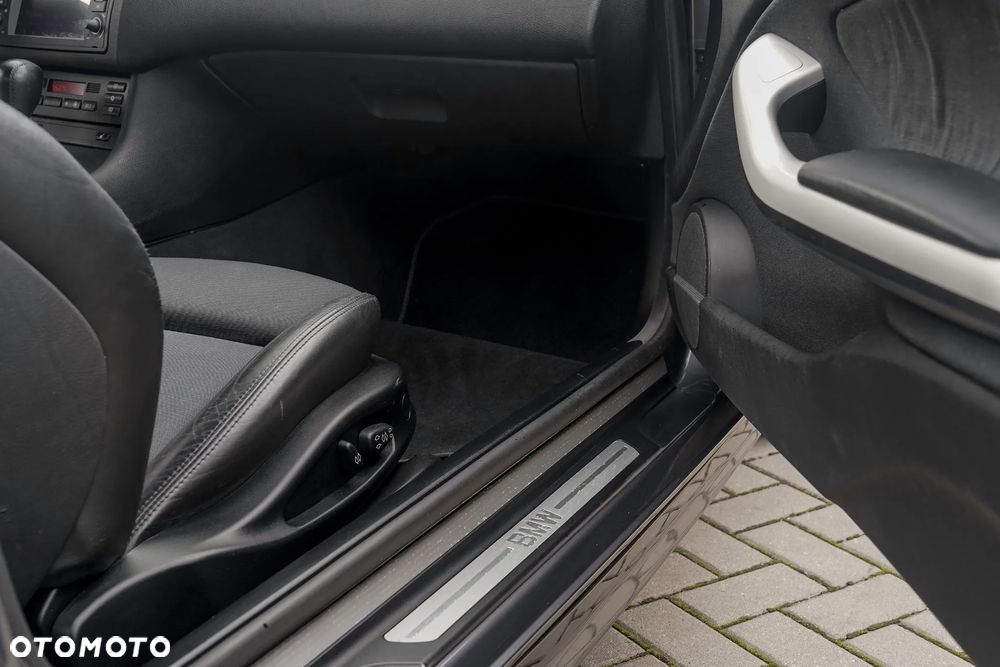 BMW Seria 3 325 Ci Edition Exclusive - 9