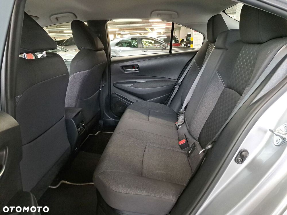 Toyota Corolla 1.8 Hybrid Comfort - 12