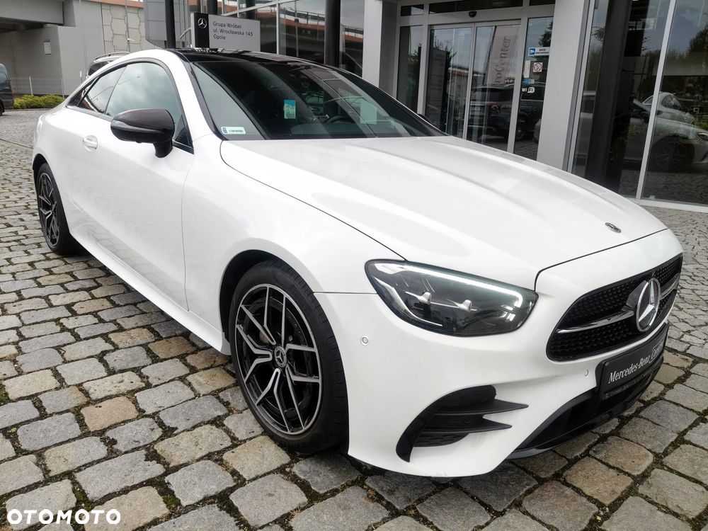 Mercedes-Benz Klasa E 200 Coupe 4-Matic 9G-TRONIC - 1