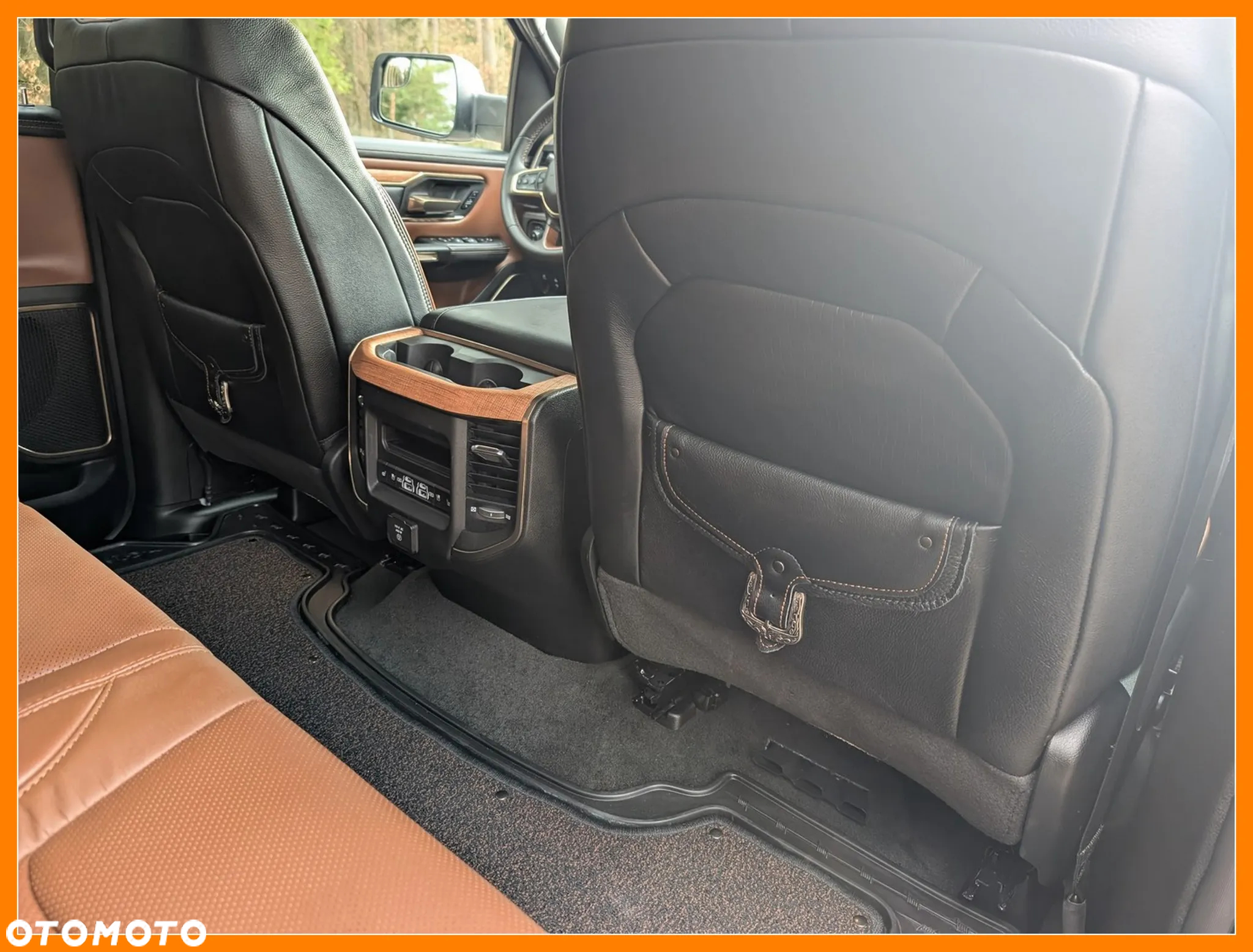 RAM 1500 Crew Cab Longhorn - 17