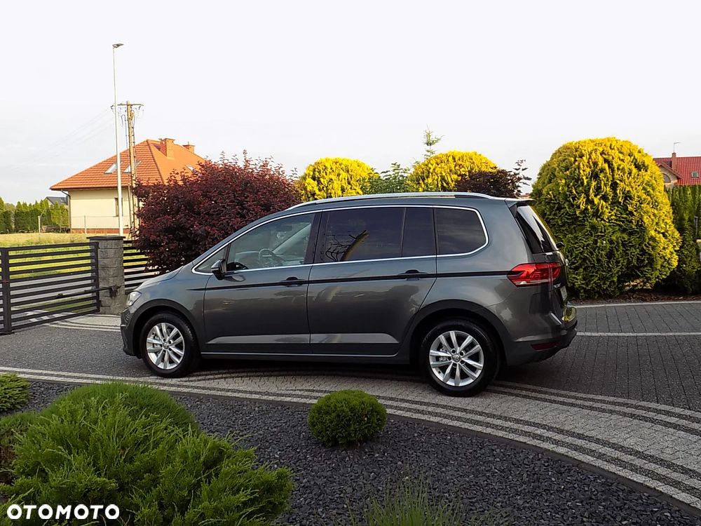 Volkswagen Touran - 13