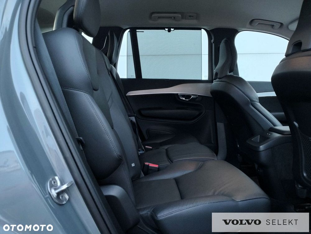 Volvo XC 90 - 12
