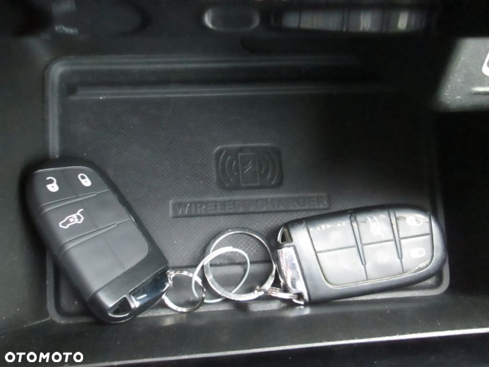 Jeep Compass - 28