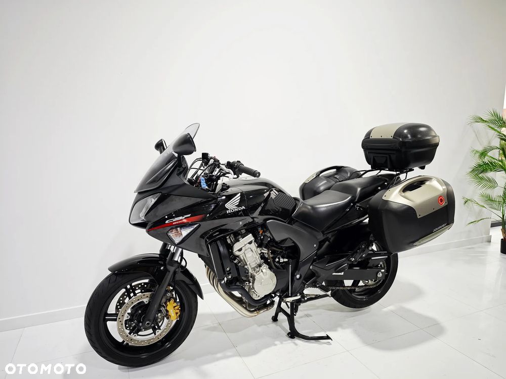 Honda CBF - 8