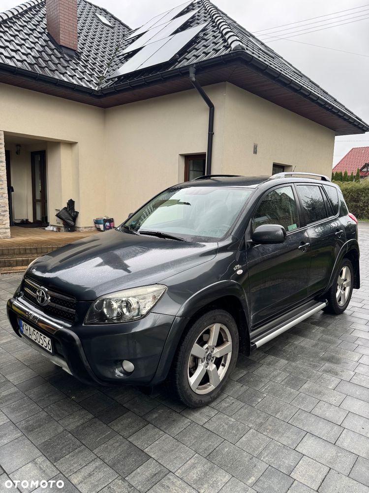 Toyota RAV4 - 7