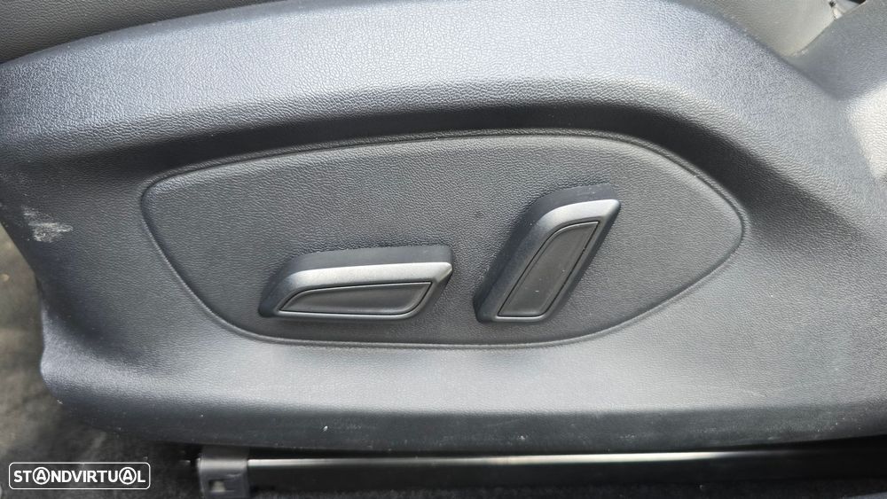 MG MG4 64 kWh Luxury - 45