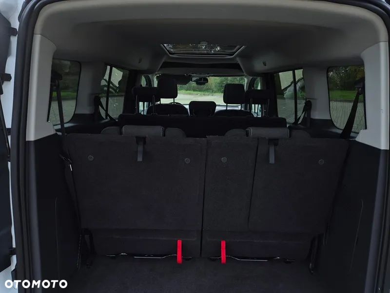 Ford Tourneo Connect Grand - 11