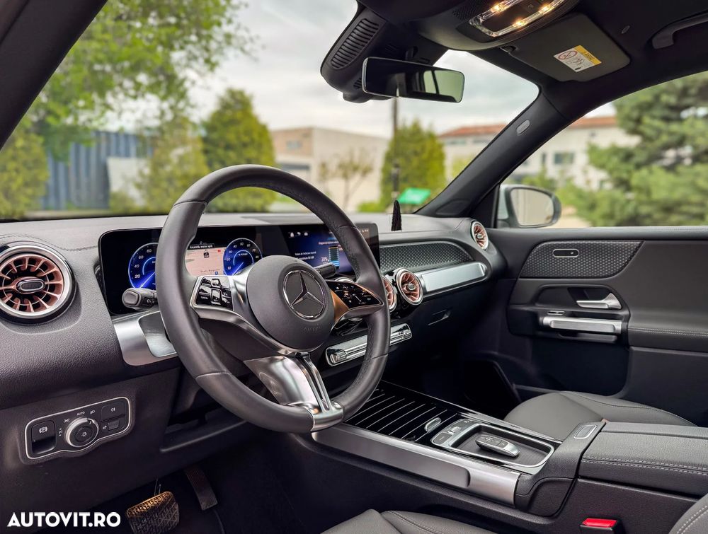 Mercedes-Benz EQB - 16
