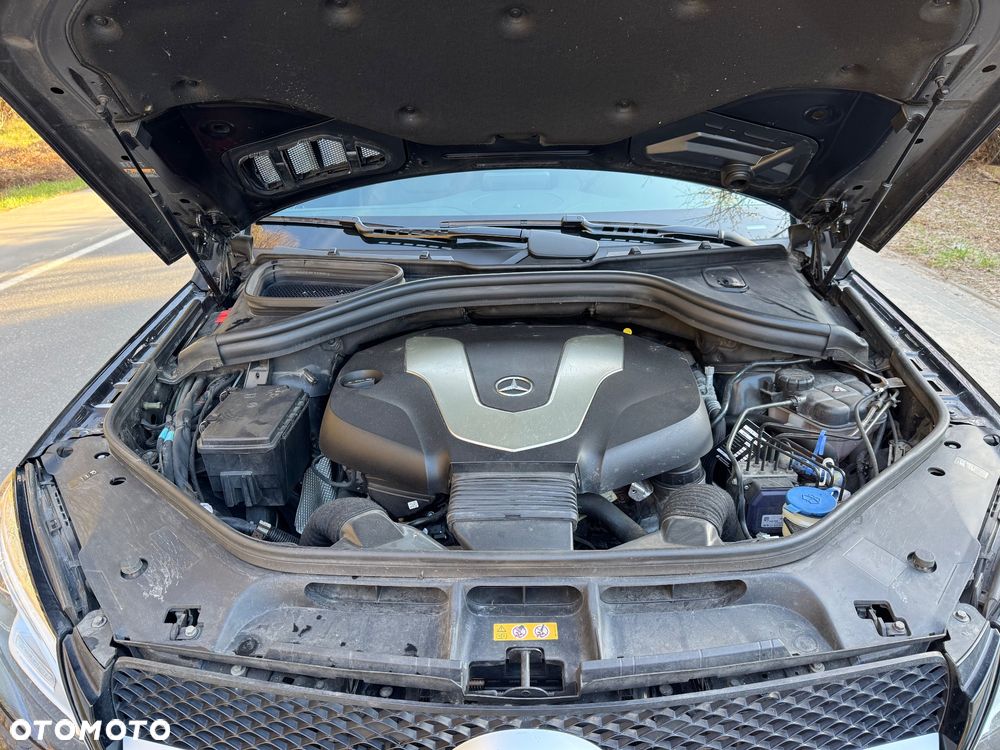 Mercedes-Benz GLE 350 d 4-Matic - 24