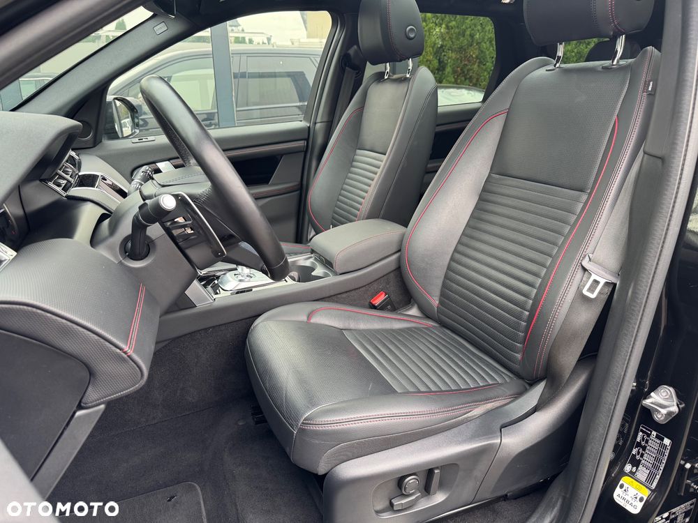 Land Rover Discovery Sport P300e R-Dynamic HSE - 18