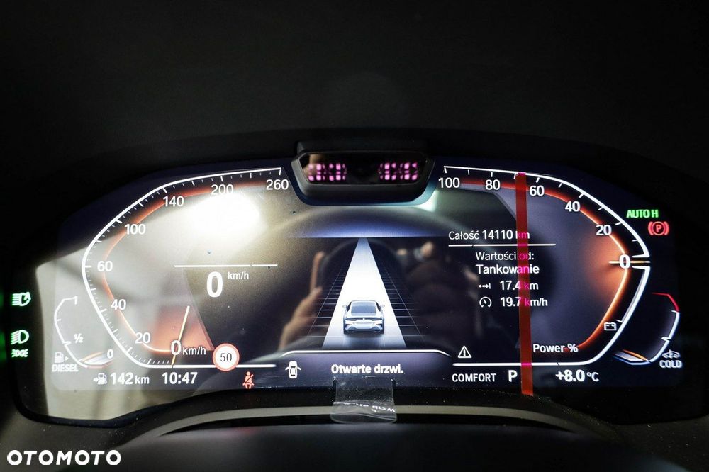 BMW Seria 8 - 32