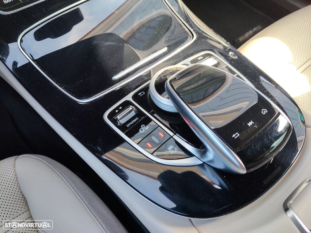 Mercedes-Benz E 43 AMG 4Matic 9G-TRONIC - 11