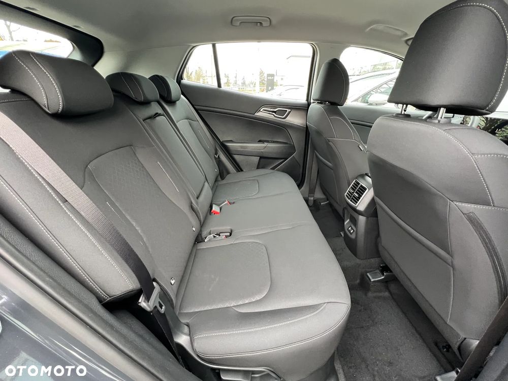 Kia Sportage 1.6 T-GDI HEV M 2WD - 16