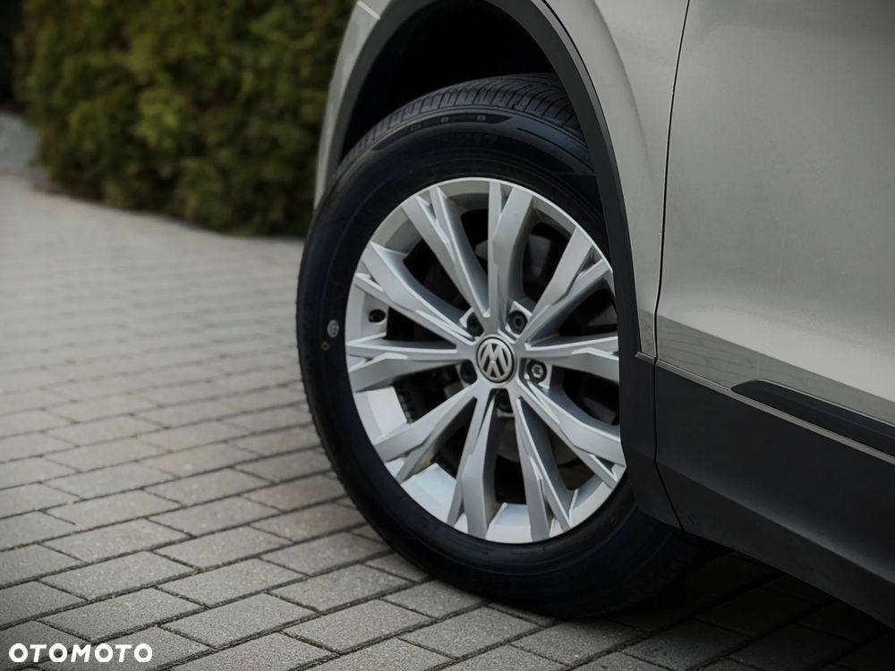 Volkswagen Tiguan 2.0 TDI SCR 4Motion (BlueMotion Tech) Comfortline - 23