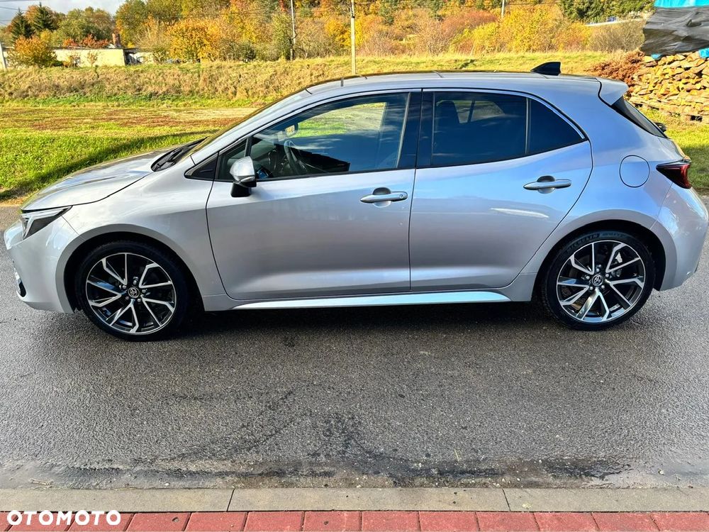 Toyota Corolla 1.8 Hybrid Business Edition - 3