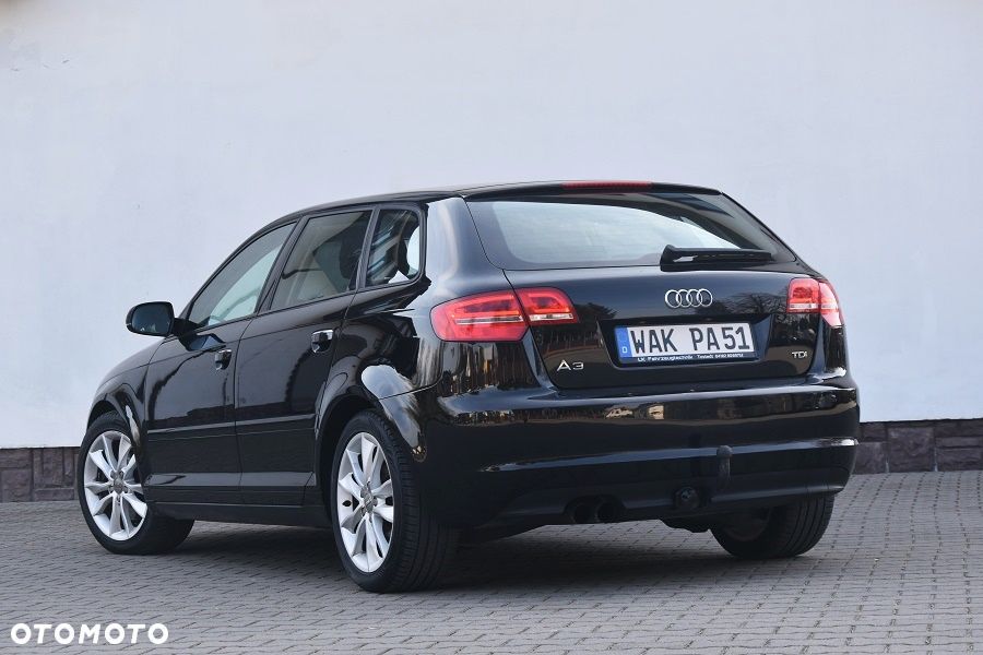 Audi A3 Sportback 2.0 TDI DPF Attraction - 11