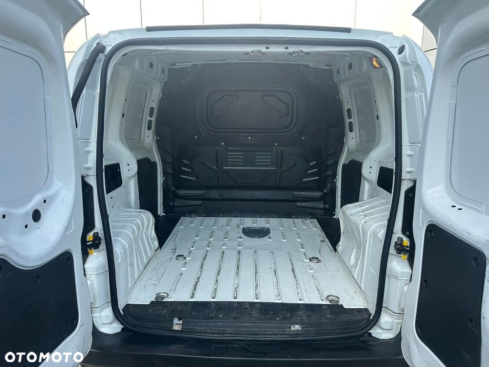 Fiat fiorino CARGO VAN - 13