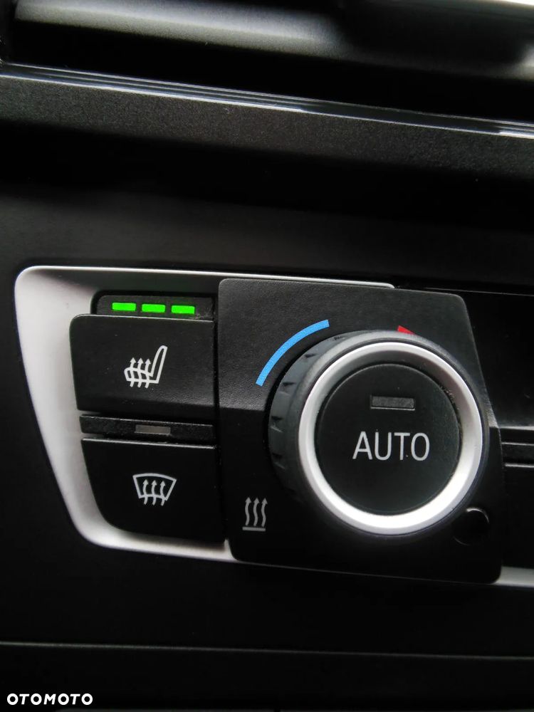 BMW Seria 1 118i Sport Line - 19