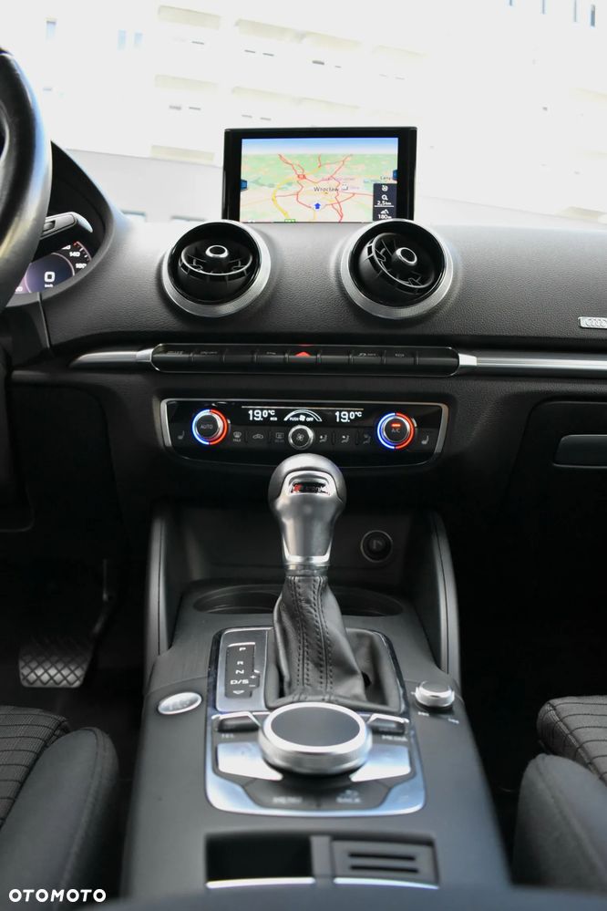 Audi A3 Limousine 1.5 TFSI Sport S tronic - 22
