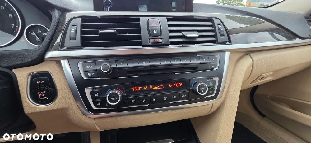 BMW Seria 3 320i Luxury Line - 14