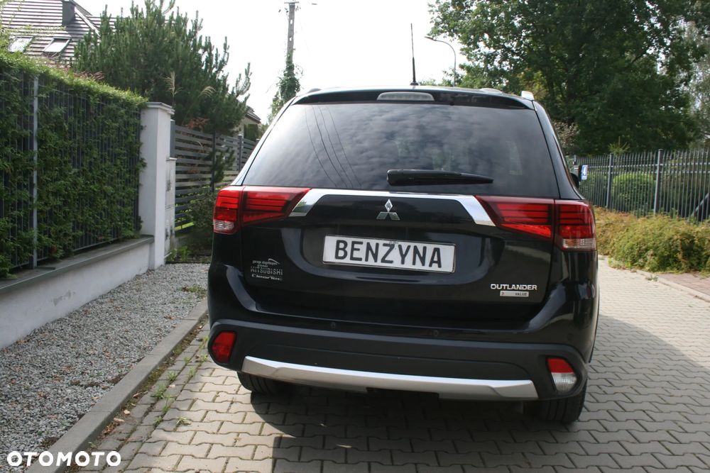 Mitsubishi Outlander 2.2 DID Intense + 4WD - 28