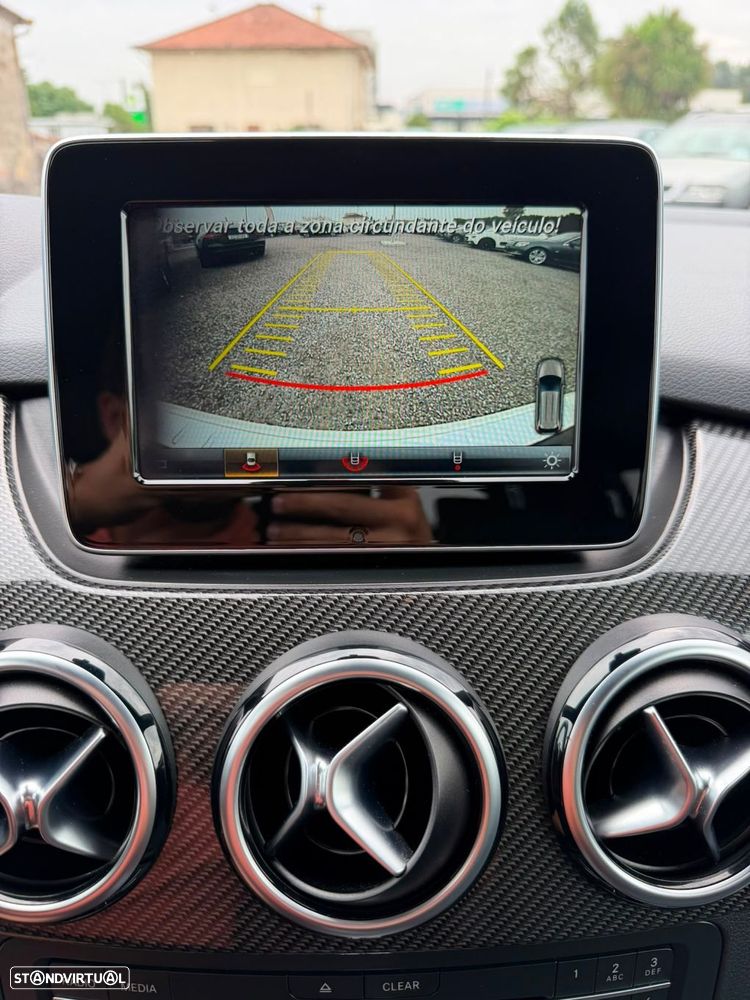 Mercedes-Benz B 220 d AMG Line - 30